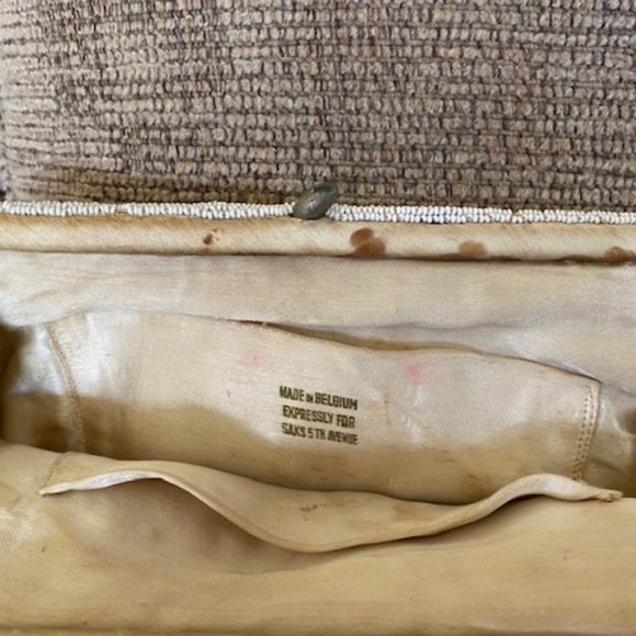 VINTAGE ('40s) Saks Fifth Avenue * WHITE Hand-Beaded Purse ☆ Made in Belgium - Picture 8 of 10